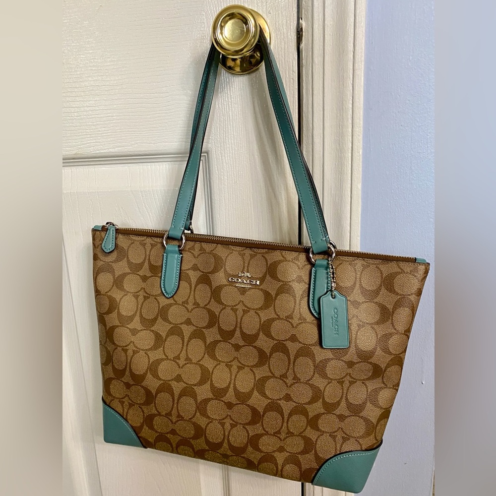 Coach Tote Bag in excellent condition
